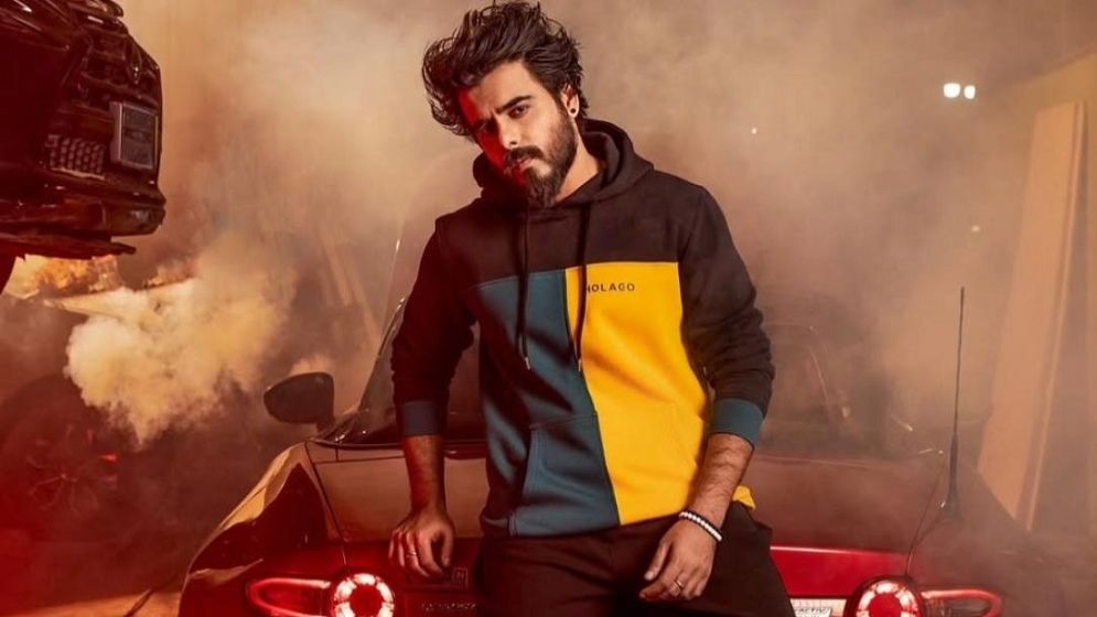 রাক্ষস আন্ধারে জংলি হয়ে উঠবে: সিয়াম আহমেদ